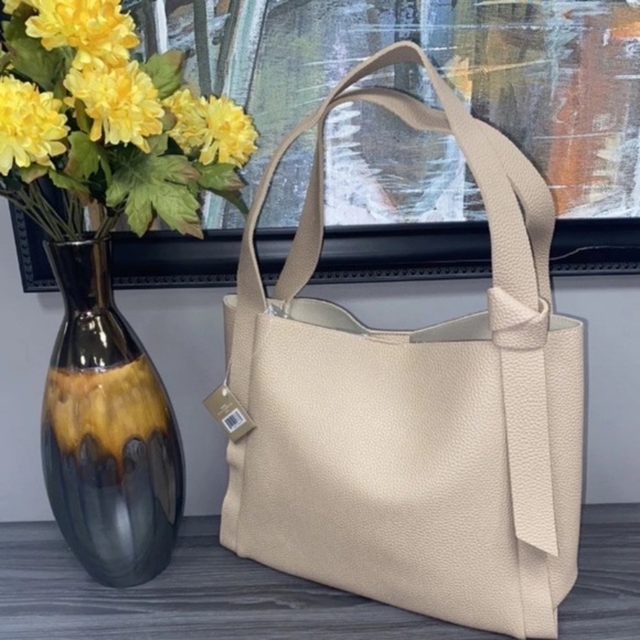 Ulta Beauty pebbled faux leather light brown tan shoulder tote bag NWT - Picture 2 of 16